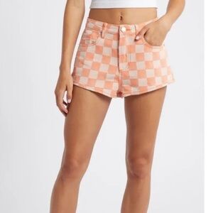 Nasty Gal NWT Peach Checkered Jean Shorts size 4